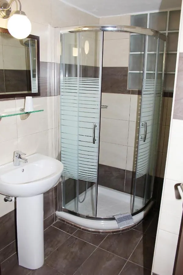 Rea Hotel Heraklion  0*, Heraklion (Crete)