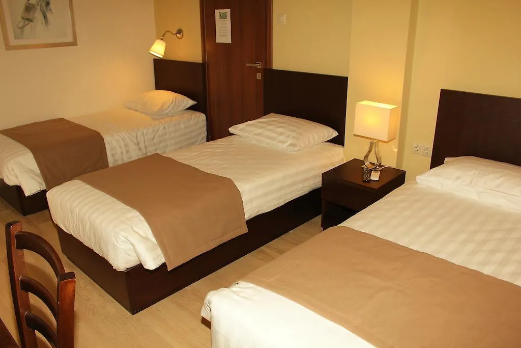 Rea Hotel Heraklion  0*, Heraklion (Crete)
