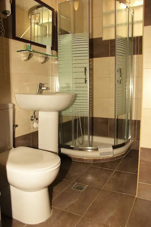 Rea Hotel Heraklion  0*, Heraklion (Crete)